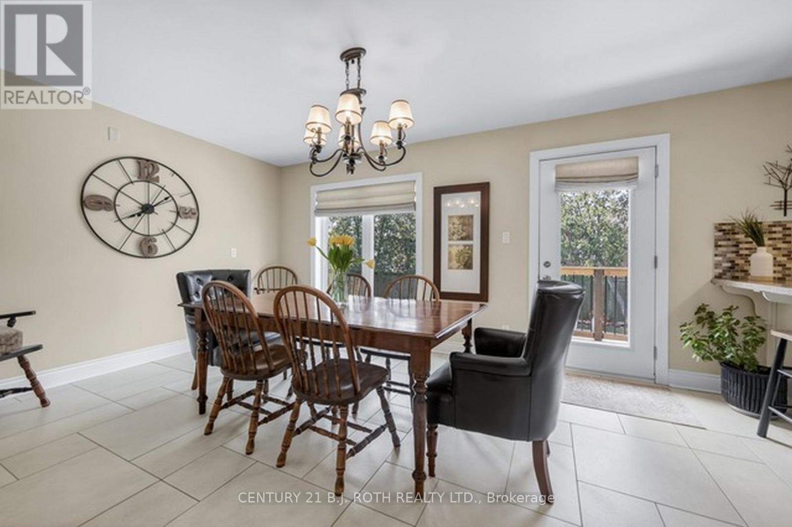 12 Tallforest Crescent, Toronto, Ontario  M9C 2X2 - Photo 9 - W12976390