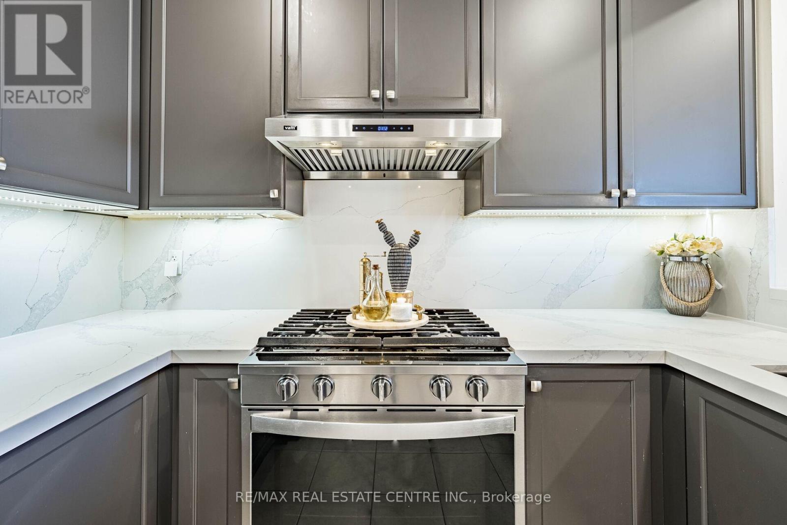 1067 Urell Way, Milton, Ontario  L9T 8V5 - Photo 21 - W12976518