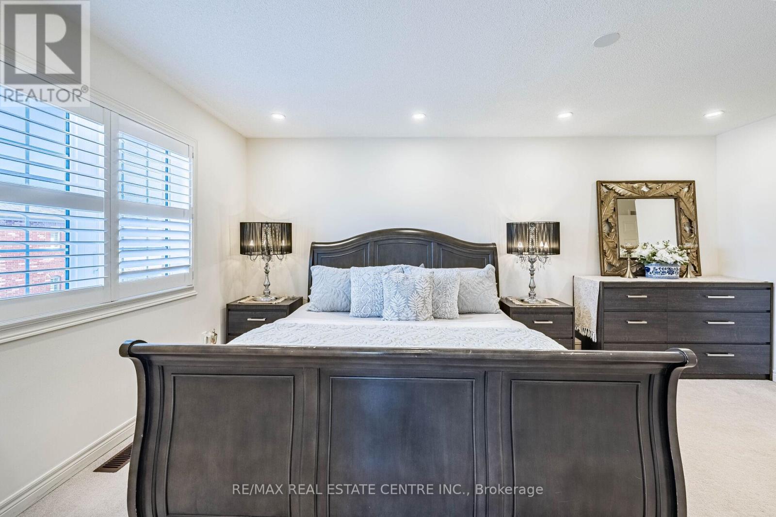 1067 Urell Way, Milton, Ontario  L9T 8V5 - Photo 25 - W12976518