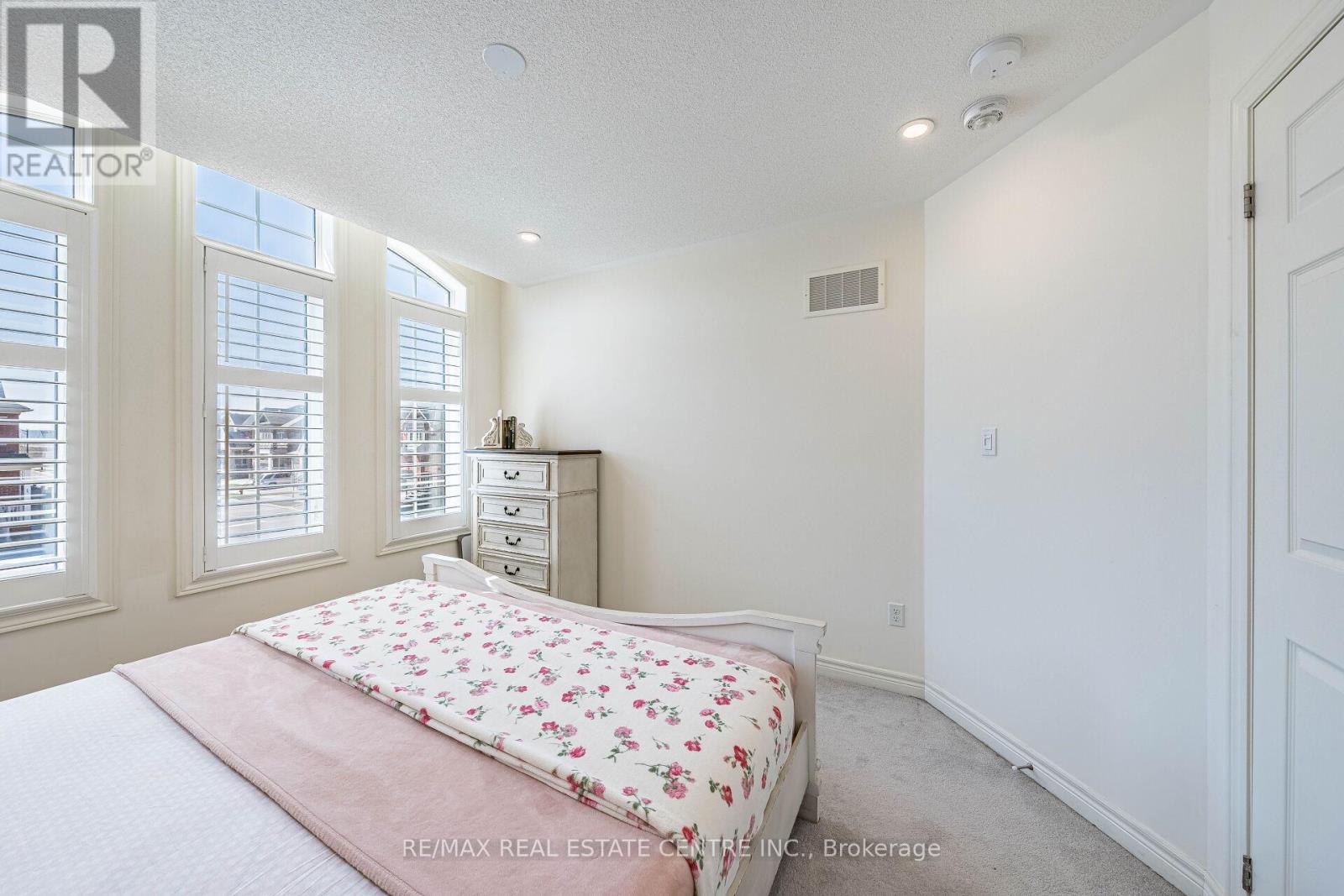 1067 Urell Way, Milton, Ontario  L9T 8V5 - Photo 35 - W12976518