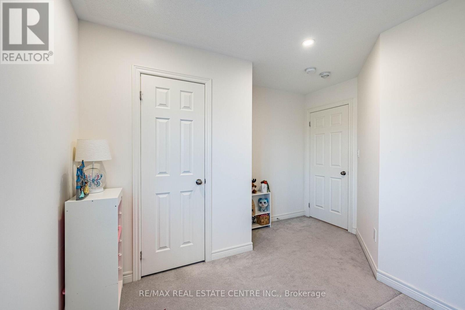 1067 Urell Way, Milton, Ontario  L9T 8V5 - Photo 39 - W12976518