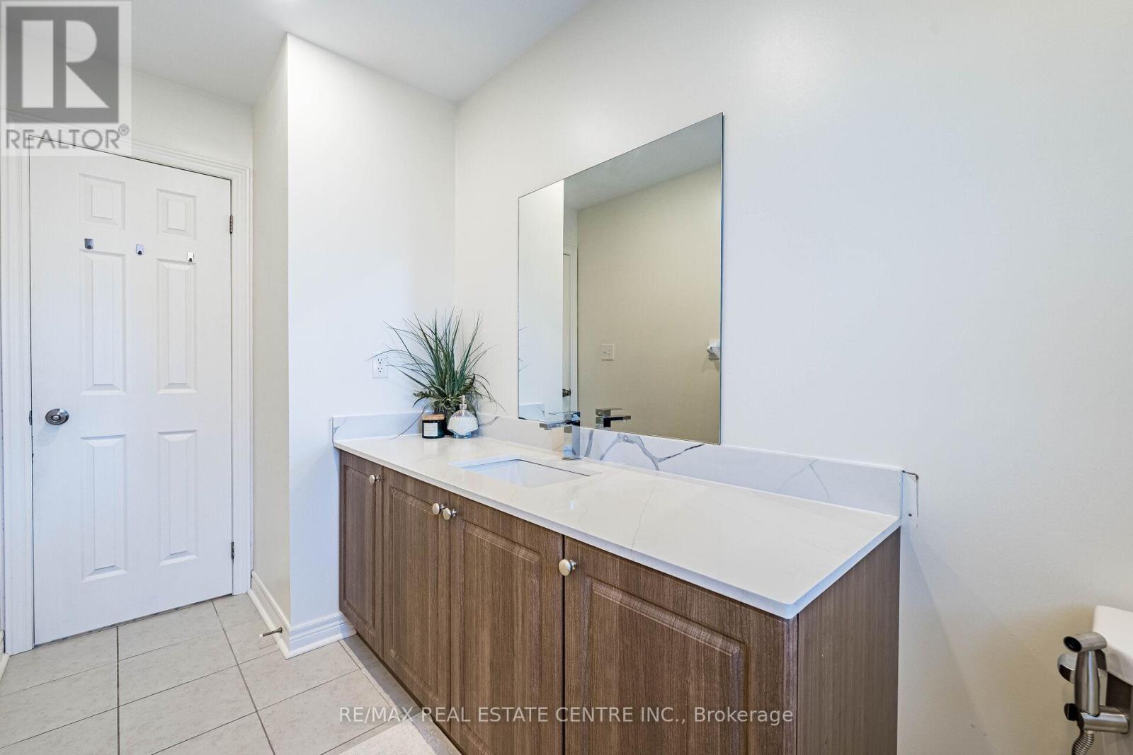 1067 Urell Way, Milton, Ontario  L9T 8V5 - Photo 40 - W12976518