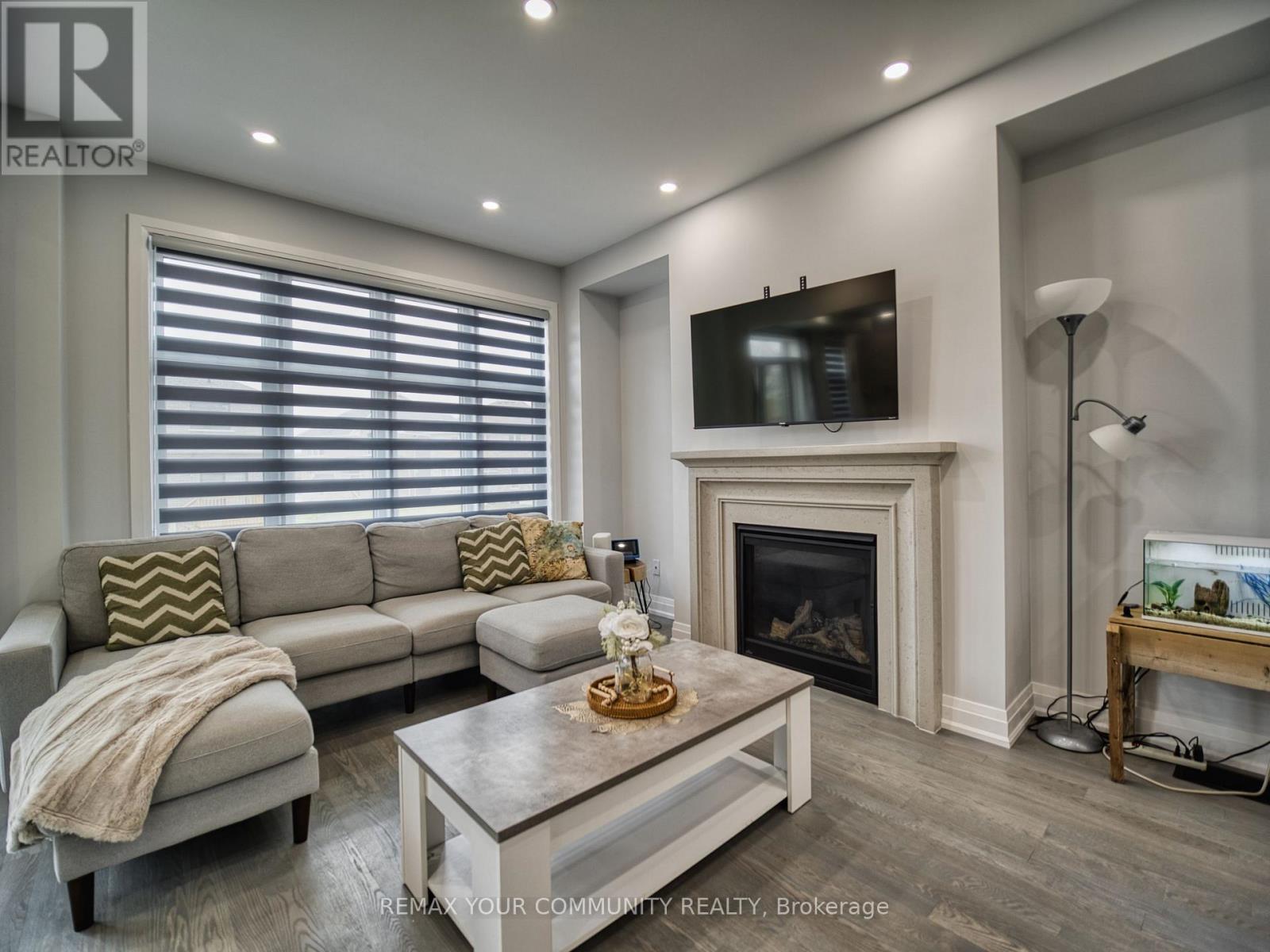 17 Sam Battaglia Crescent, Georgina, Ontario  L0E 1R0 - Photo 13 - N12976540