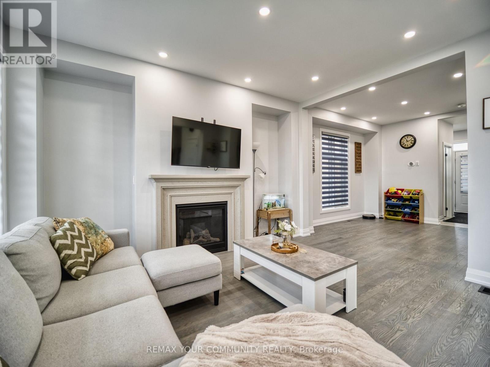 17 Sam Battaglia Crescent, Georgina, Ontario  L0E 1R0 - Photo 14 - N12976540