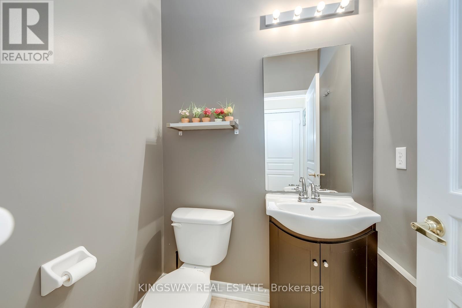 5479 Fudge Terrace, Mississauga, Ontario  L5M 0M9 - Photo 13 - W12976252