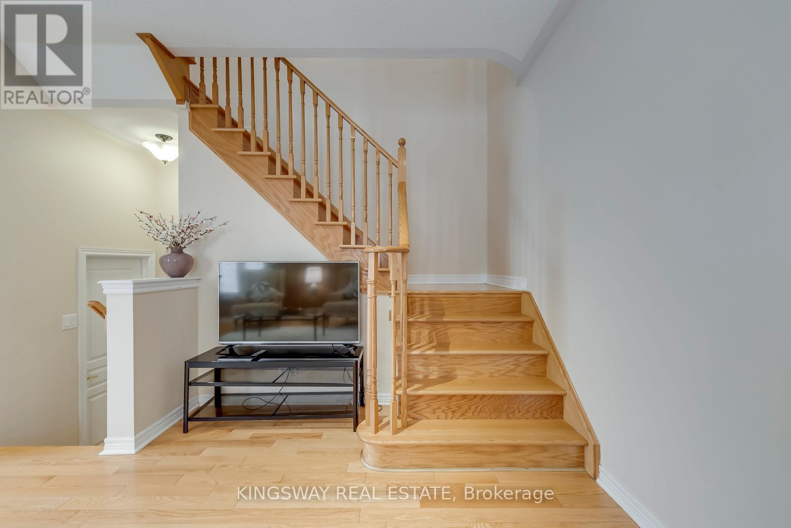 5479 Fudge Terrace, Mississauga, Ontario  L5M 0M9 - Photo 15 - W12976252