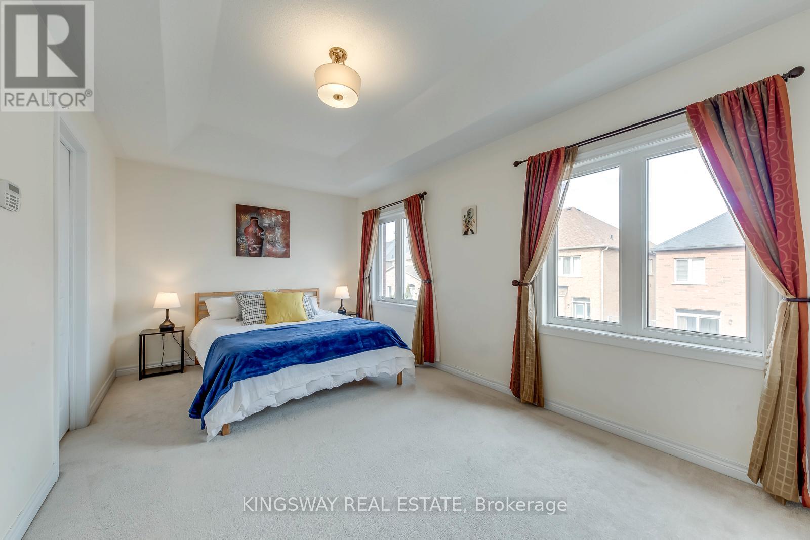 5479 Fudge Terrace, Mississauga, Ontario  L5M 0M9 - Photo 17 - W12976252