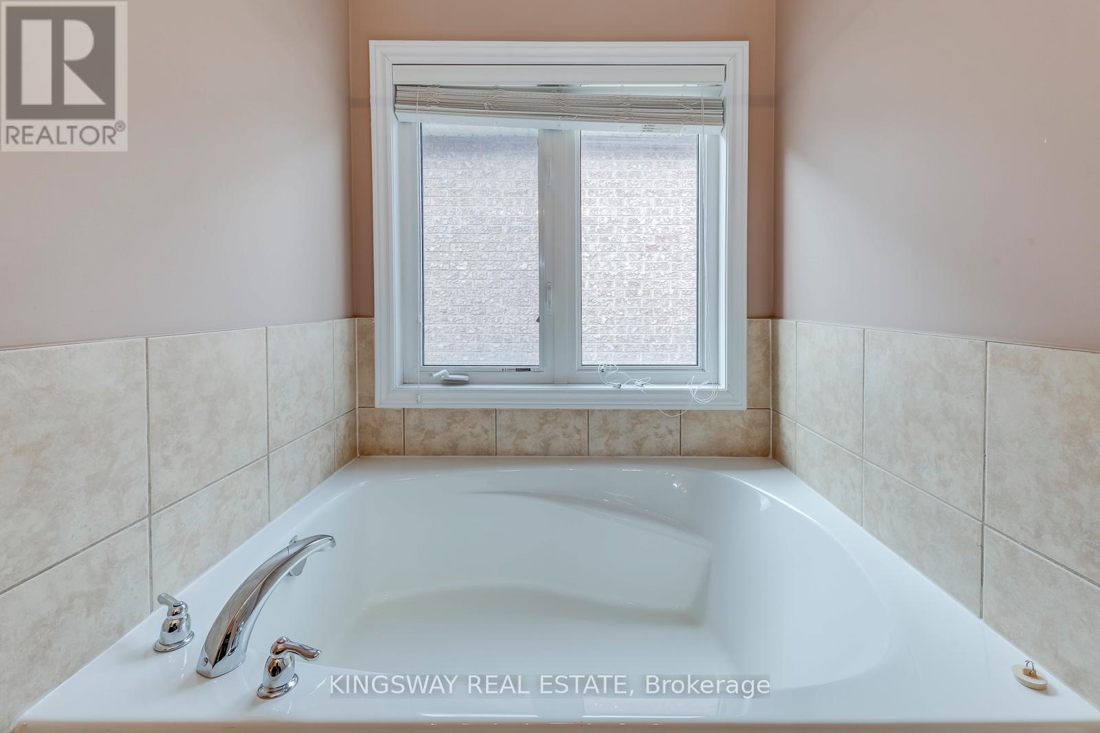 5479 Fudge Terrace, Mississauga, Ontario  L5M 0M9 - Photo 20 - W12976252