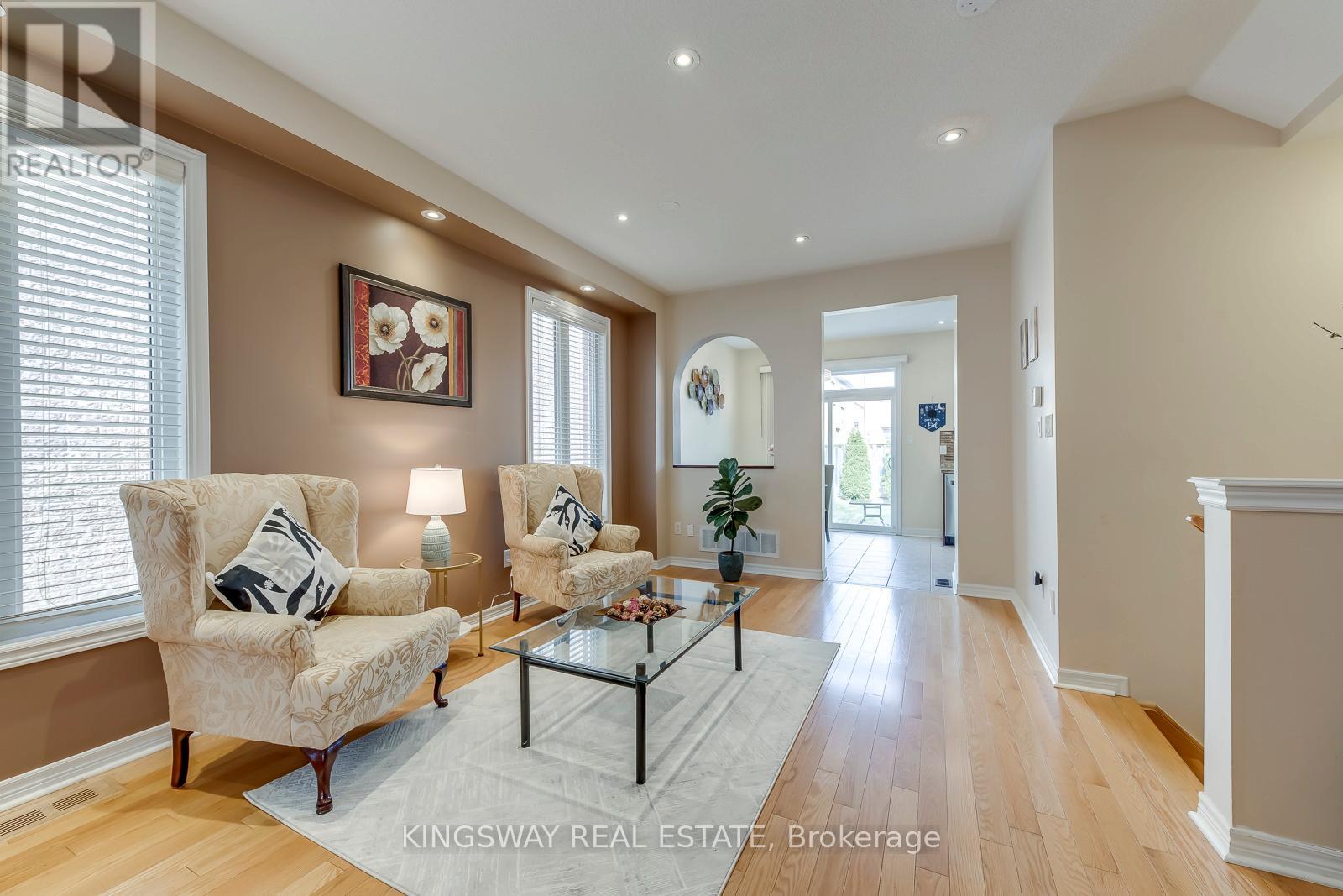 5479 Fudge Terrace, Mississauga, Ontario  L5M 0M9 - Photo 6 - W12976252