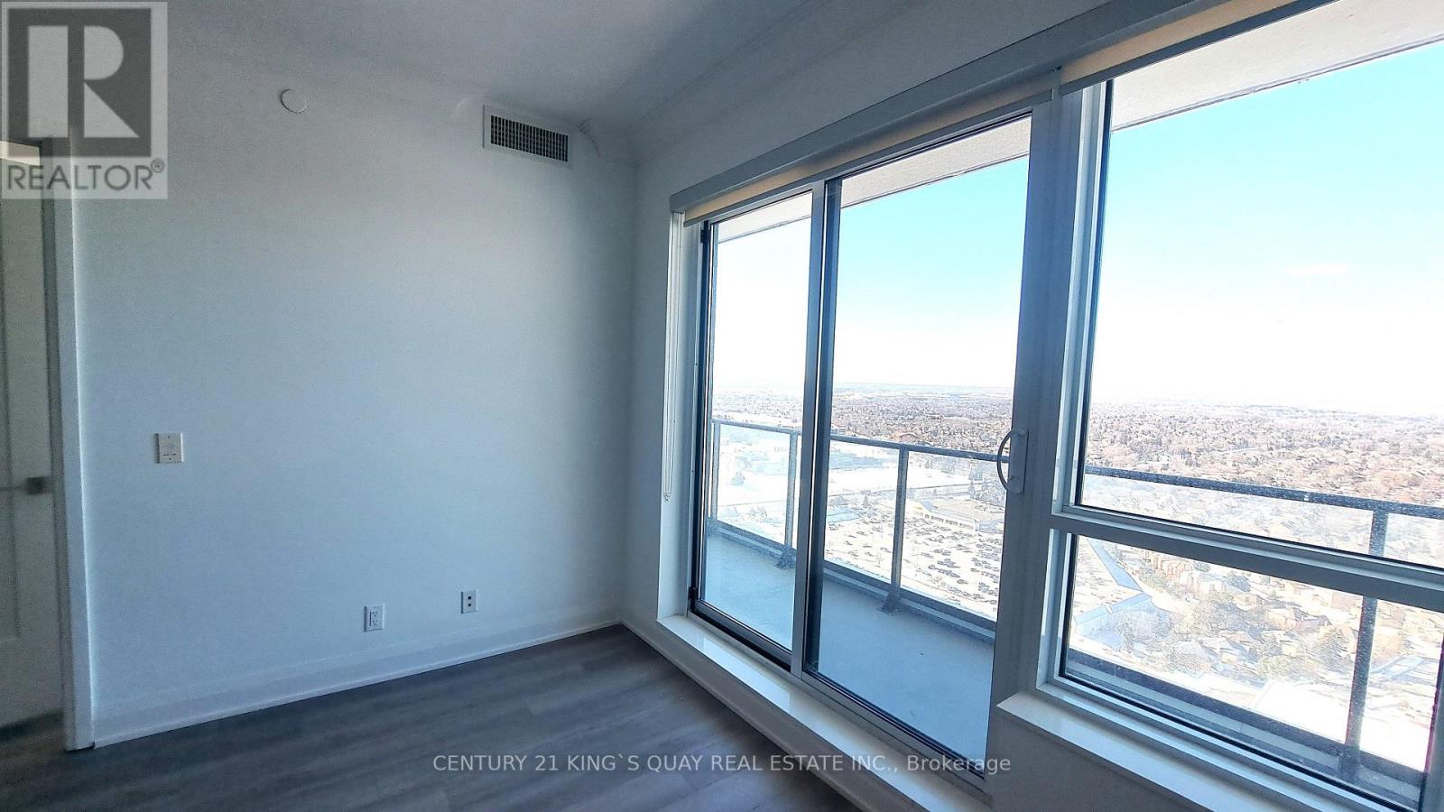 3909 - 8 Water Walk Drive, Markham, Ontario  L3R 6L4 - Photo 4 - N12975340