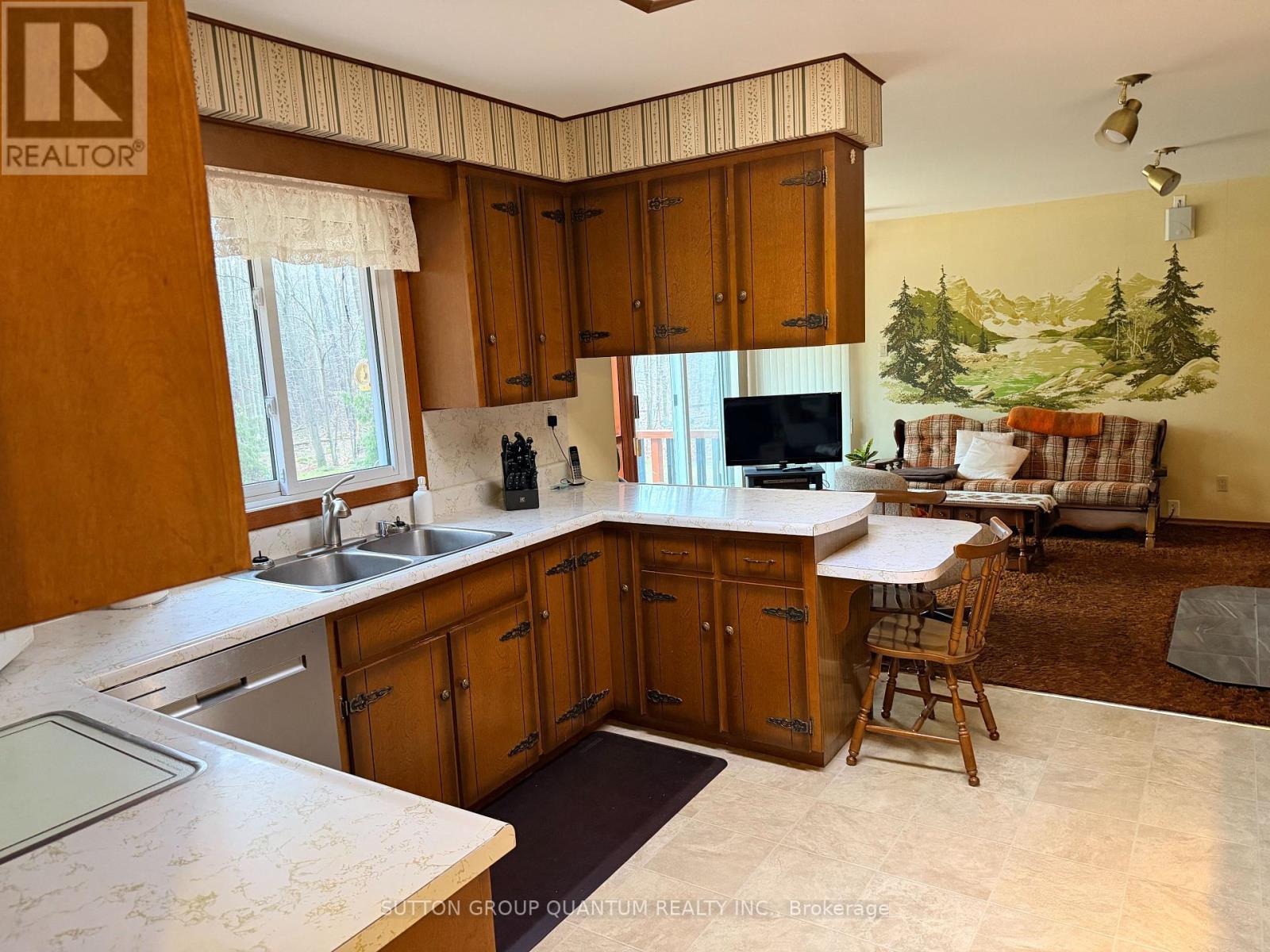 506 11th Concession Road E, Hamilton, Ontario  L8B 1J1 - Photo 10 - X12915282