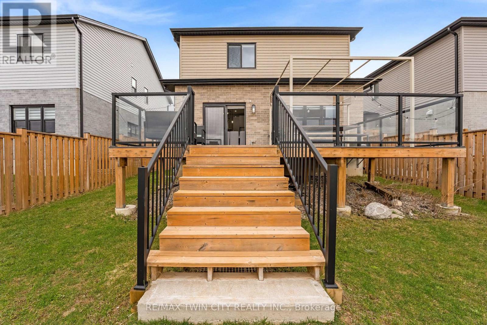 297 Middleton Avenue W, London South, Ontario  N6L 0G1 - Photo 38 - X12971820