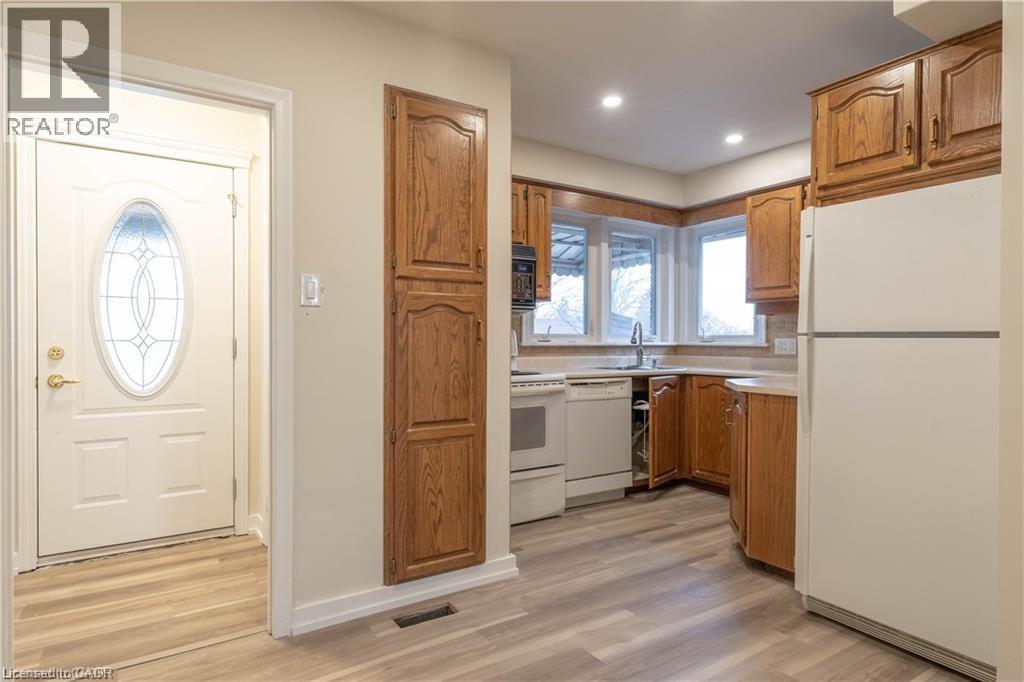 9 West 22nd Street Unit# 1, Hamilton, Ontario  L9C 4N4 - Photo 2 - 40817926