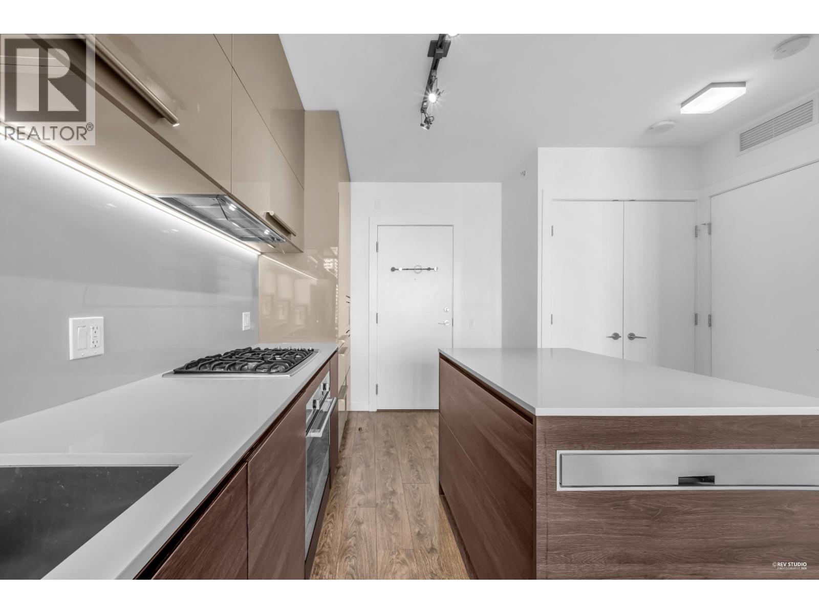 1107 2378 Alpha Avenue, Burnaby, British Columbia  V5C 0K2 - Photo 5 - R3107704