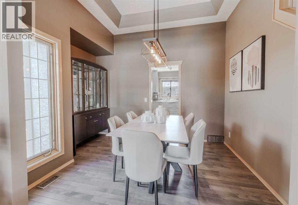 135 Canterbury Court Sw, Calgary, Alberta  T2W 6C1 - Photo 7 - A2293644