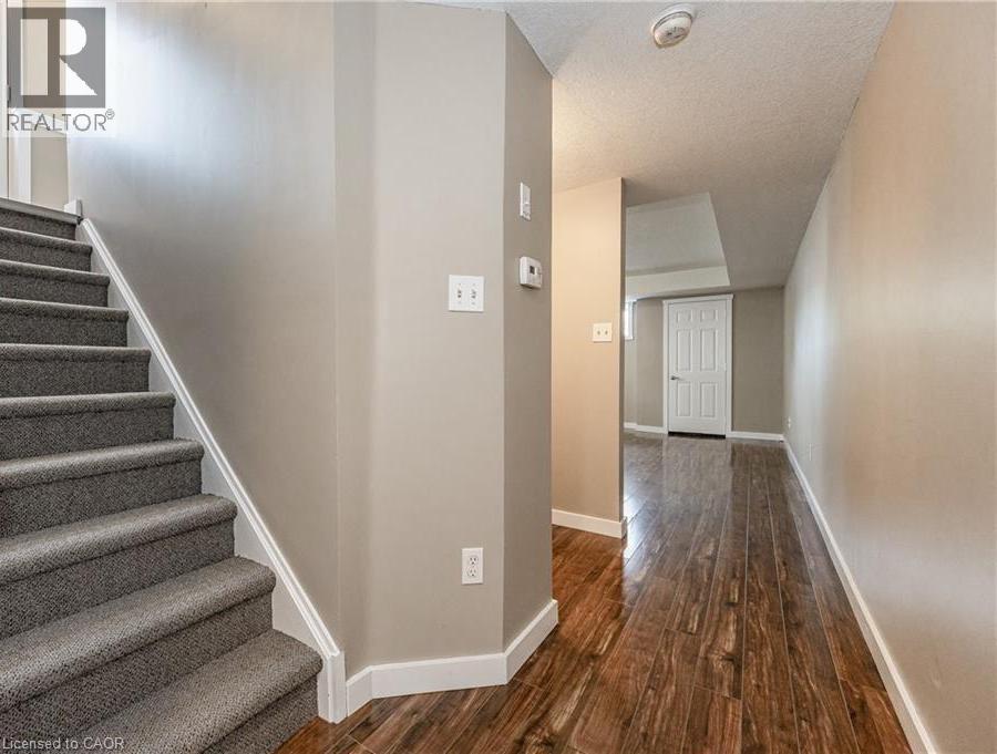 707 Frederick Street Unit# B, Kitchener, Ontario  N2B 2B3 - Photo 3 - 40819176