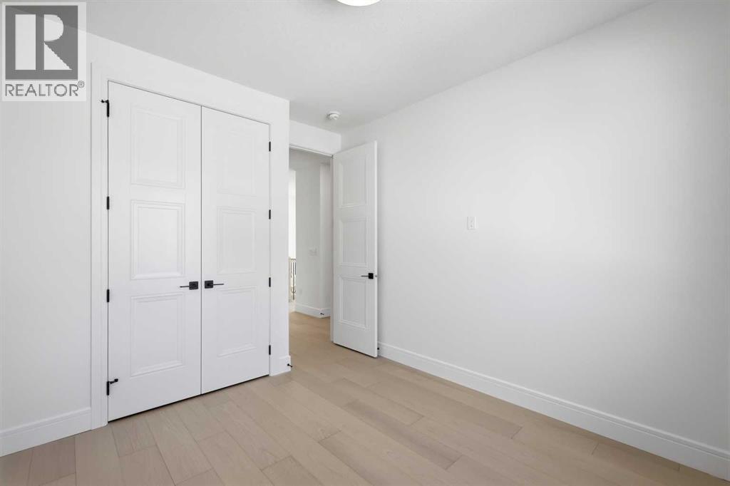 2105 7 Street Ne, Calgary, Alberta  T2E 4C7 - Photo 32 - A2296372