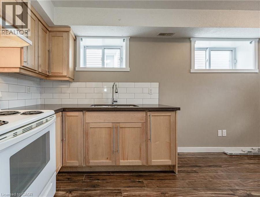707 Frederick Street Unit# B, Kitchener, Ontario  N2B 2B3 - Photo 7 - 40819176
