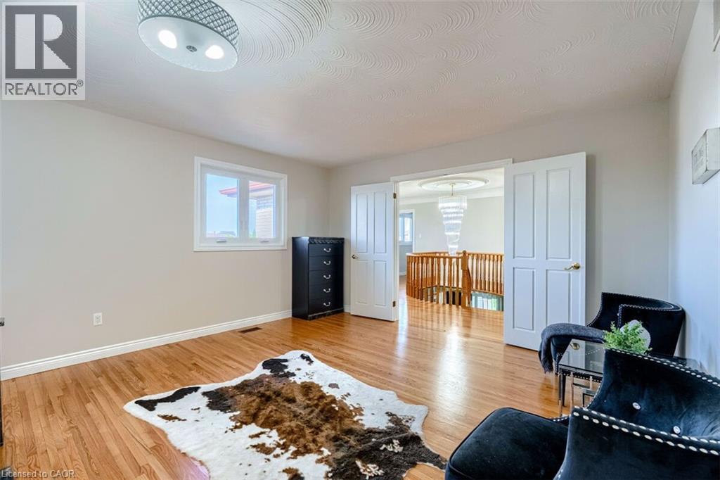 16 Vogue Court, Stoney Creek, Ontario  L8E 4T3 - Photo 23 - 40814384