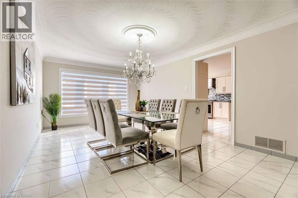 16 Vogue Court, Stoney Creek, Ontario  L8E 4T3 - Photo 8 - 40814384