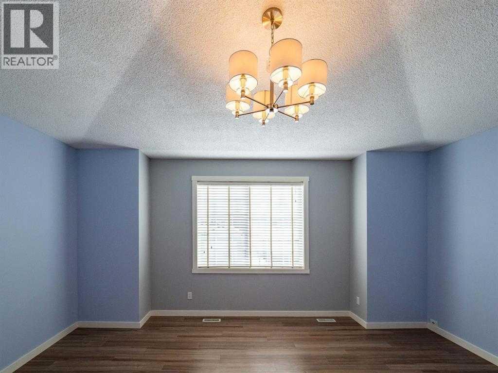 101 Westpoint Gardens, Calgary, Alberta  T3H 4M4 - Photo 18 - A2299192
