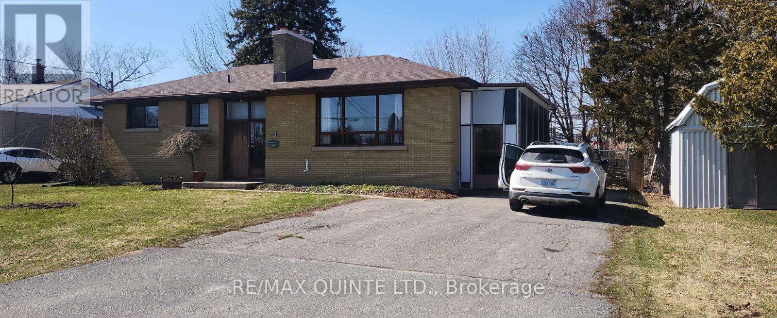 12 Wedgewood Road, Loyalist, Ontario  K7N 1C9 - Photo 1 - X12976736