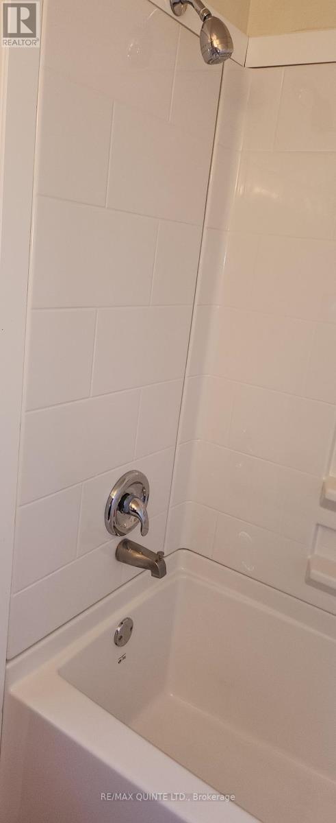 12 Wedgewood Road, Loyalist, Ontario  K7N 1C9 - Photo 25 - X12976736