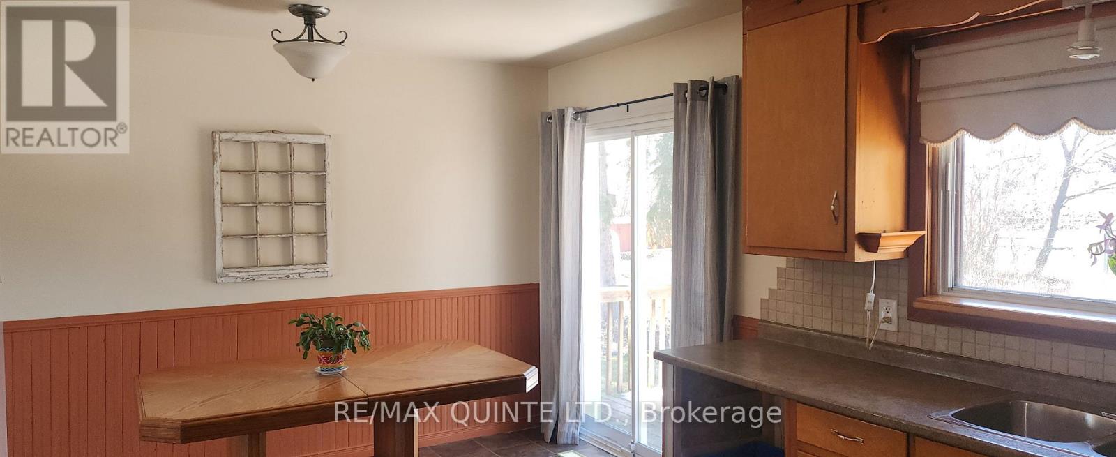 12 Wedgewood Road, Loyalist, Ontario  K7N 1C9 - Photo 9 - X12976736