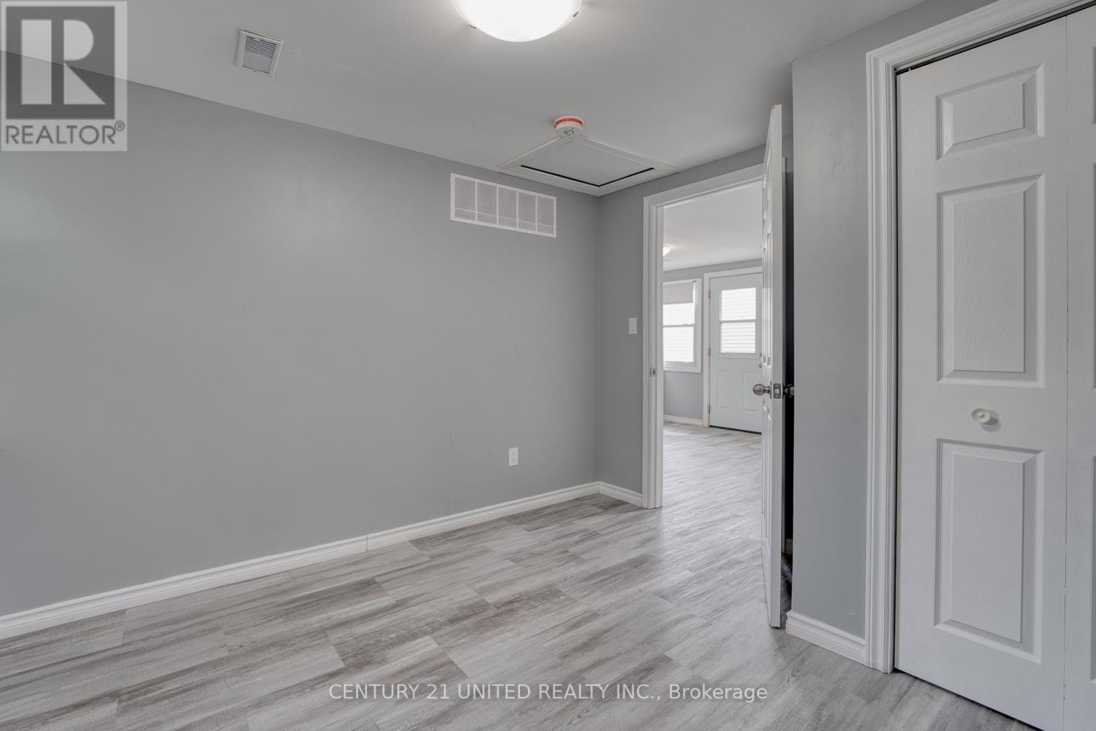 2 - 17 Kirk Street, St. Catharines, Ontario  L2S 1B8 - Photo 13 - X12976746