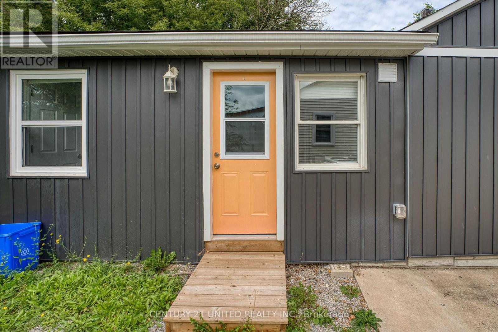 2 - 17 Kirk Street, St. Catharines, Ontario  L2S 1B8 - Photo 6 - X12976746