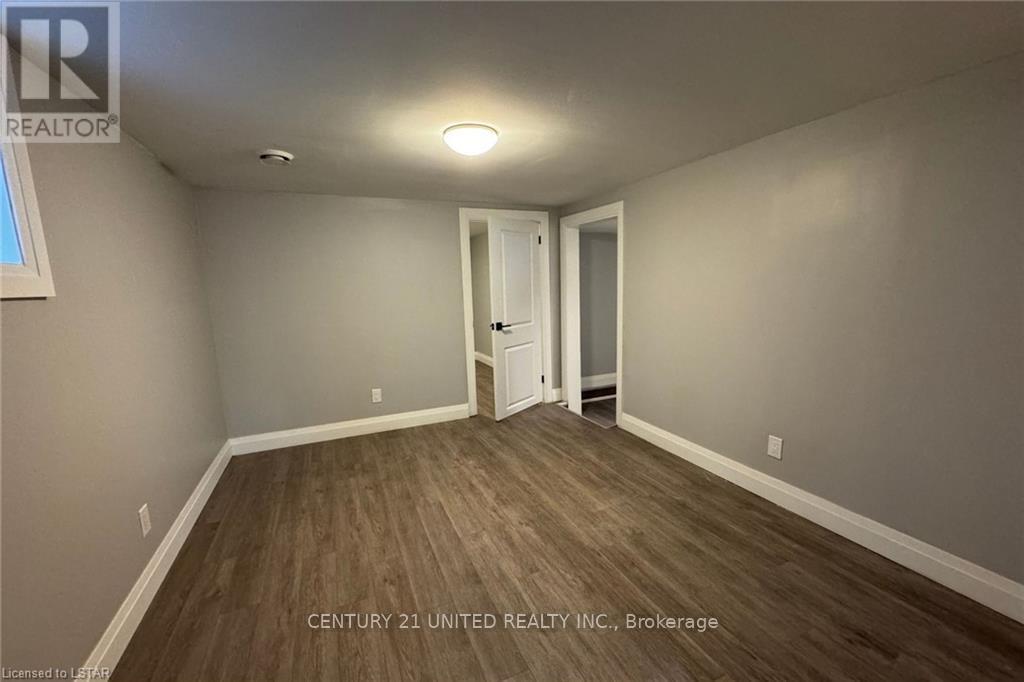 2 - 61 Mackay Avenue, London South, Ontario  N6J 2V4 - Photo 8 - X12976764