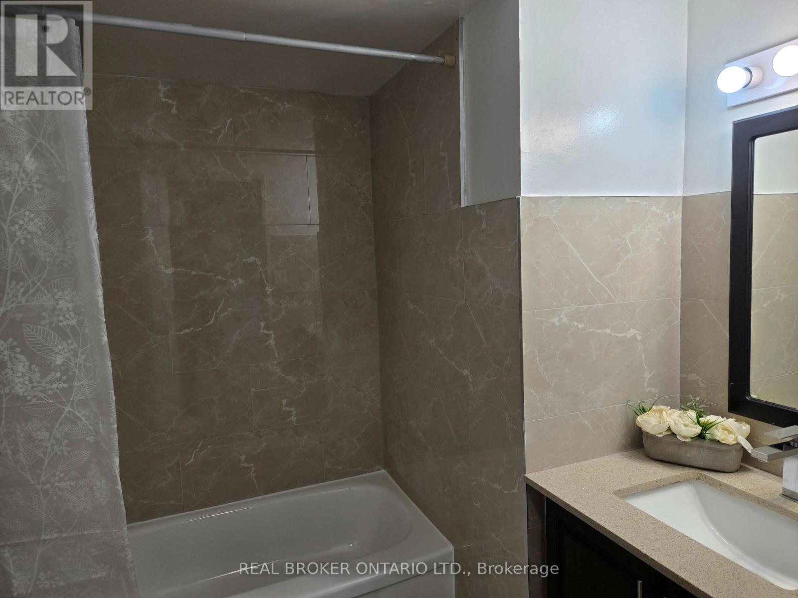 APT #302 - 97 NONQUON ROAD, Oshawa, Ontario