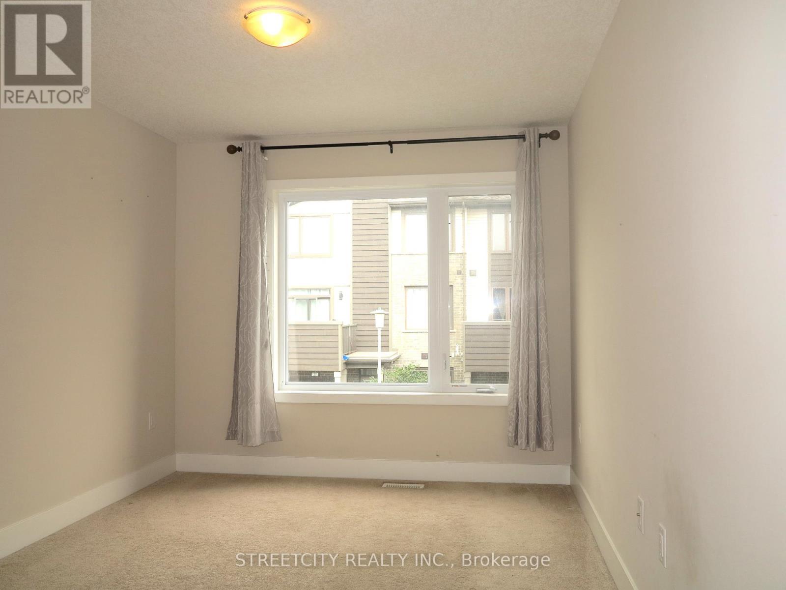 37 - 1960 Dalmagarry Road, London North, Ontario  N6G 0T8 - Photo 16 - X12976660