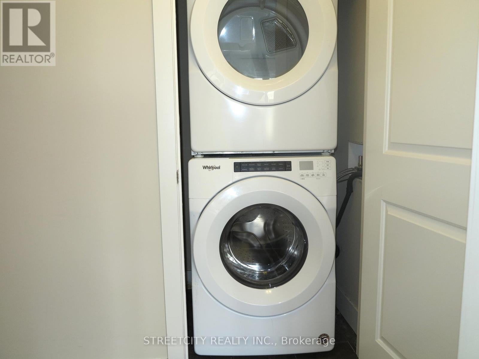 37 - 1960 Dalmagarry Road, London North, Ontario  N6G 0T8 - Photo 19 - X12976660