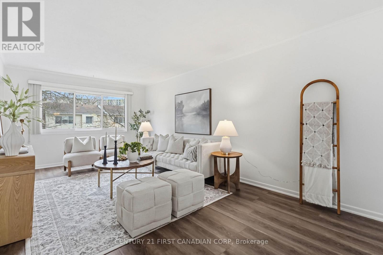 731 Wilkins Street, London South (South R), Ontario  N6C 4Z9 - Photo 12 - X12976716