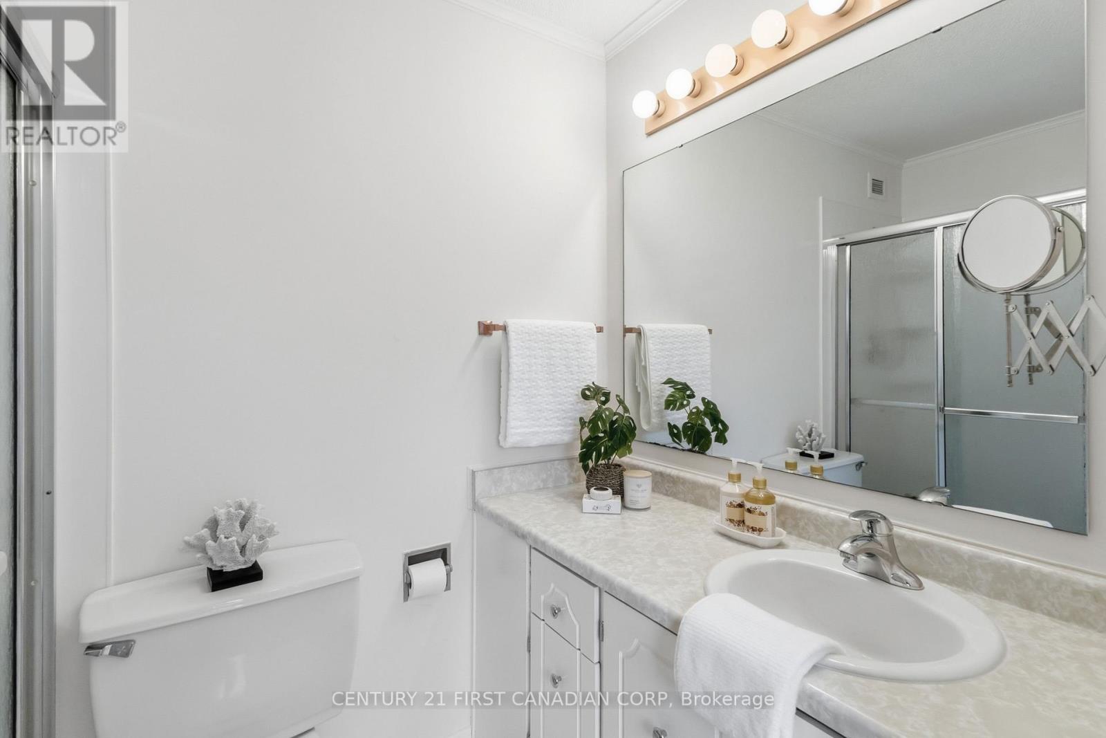 731 Wilkins Street, London South (South R), Ontario  N6C 4Z9 - Photo 29 - X12976716