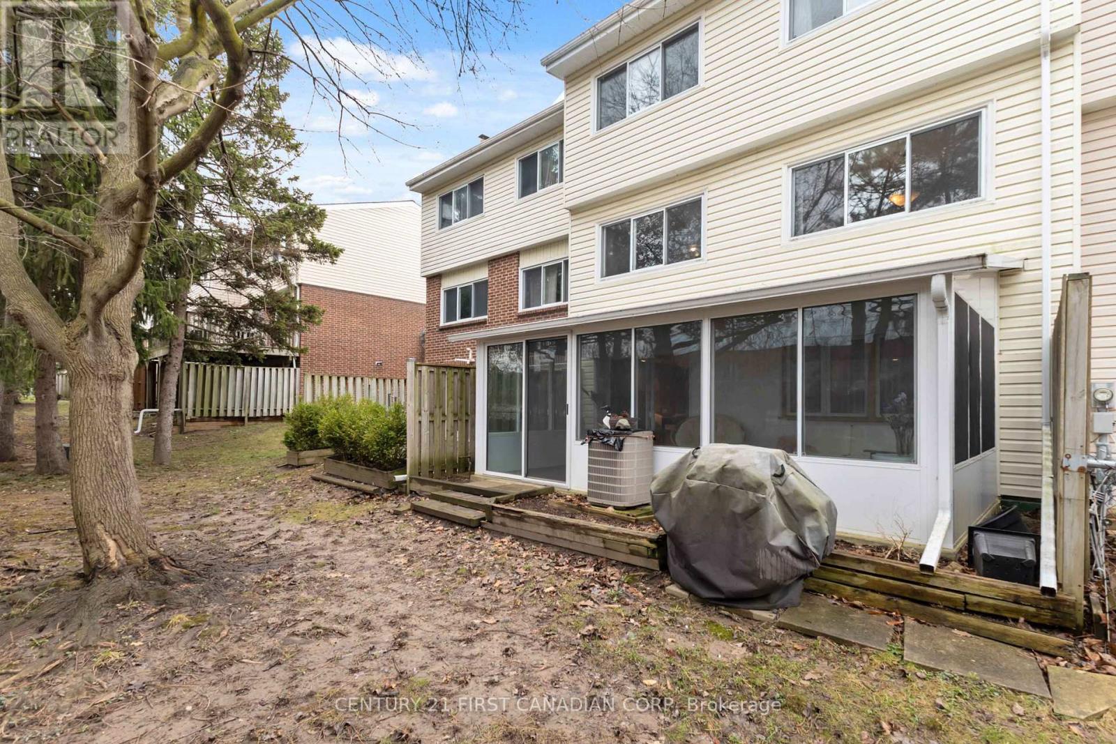 731 Wilkins Street, London South (South R), Ontario  N6C 4Z9 - Photo 48 - X12976716