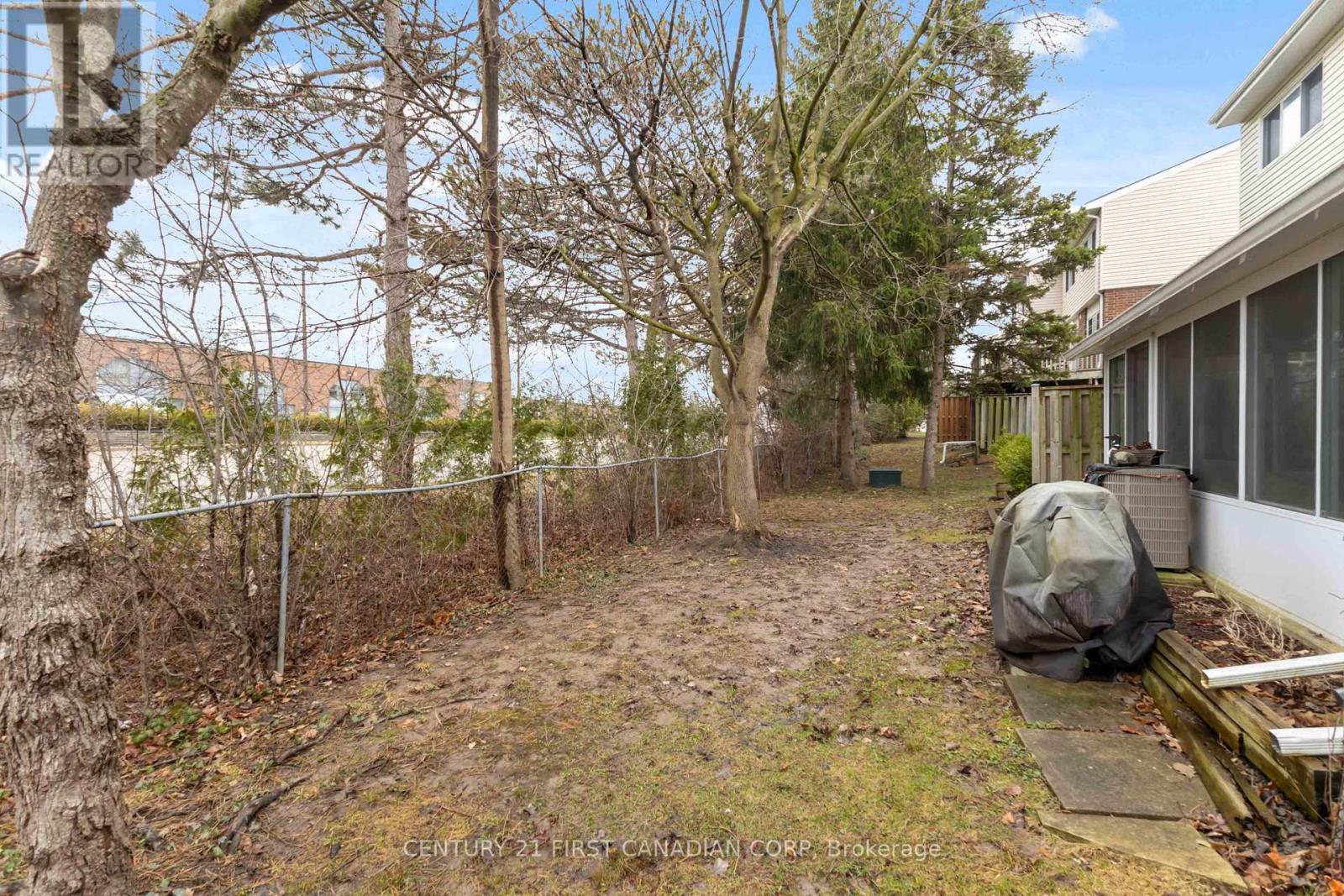 731 Wilkins Street, London South (South R), Ontario  N6C 4Z9 - Photo 49 - X12976716