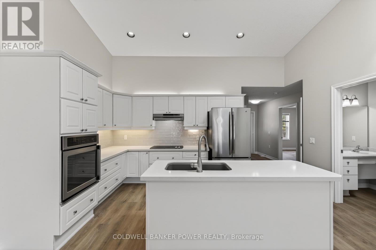 28 - 680 Commissioners Road W, London South (South M), Ontario  N6K 4T8 - Photo 10 - X12976738