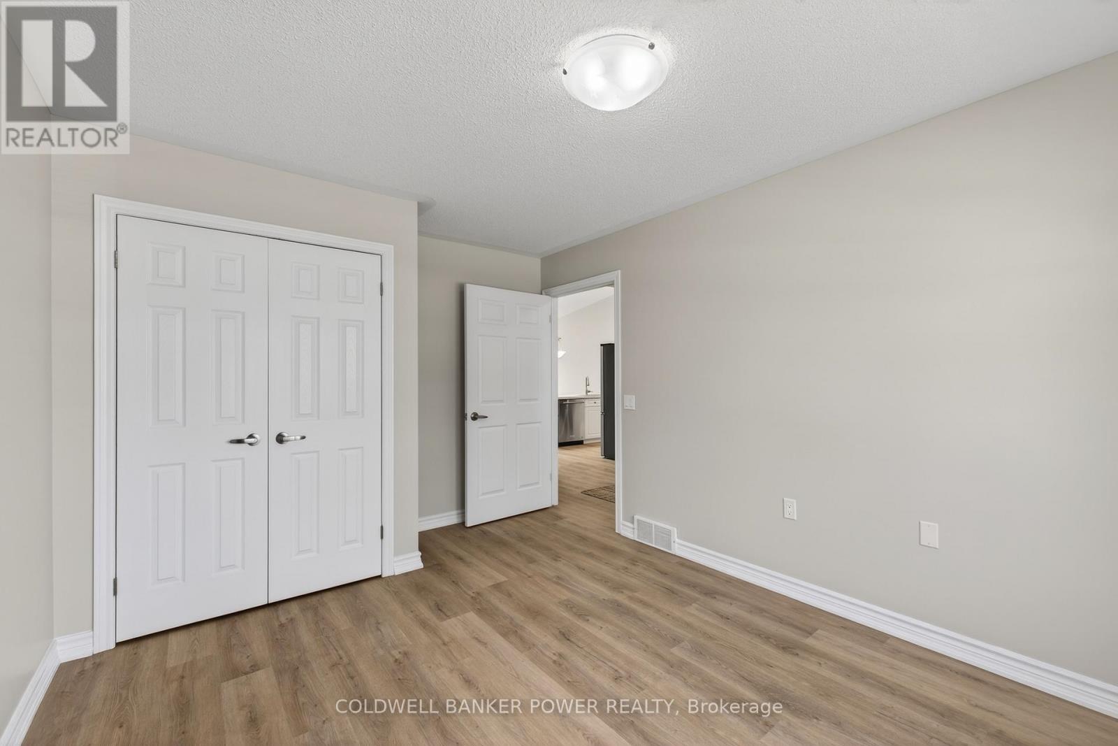 28 - 680 Commissioners Road W, London South (South M), Ontario  N6K 4T8 - Photo 17 - X12976738