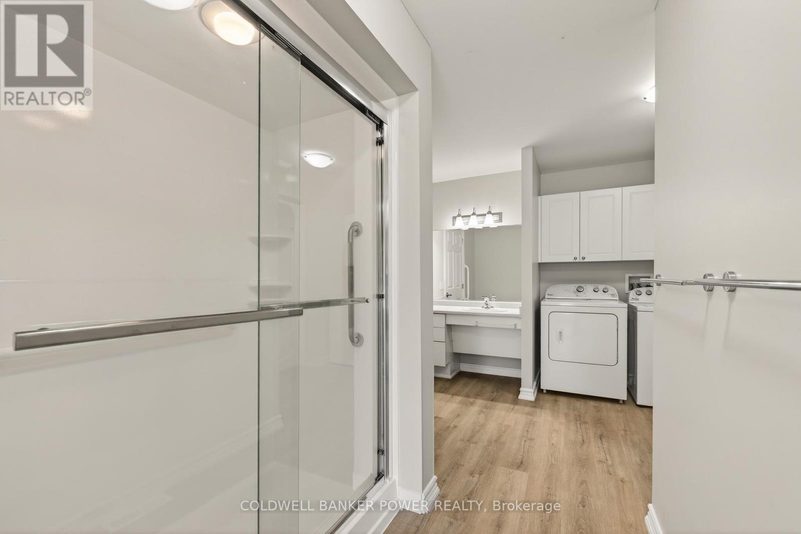 28 - 680 Commissioners Road W, London South (South M), Ontario  N6K 4T8 - Photo 21 - X12976738