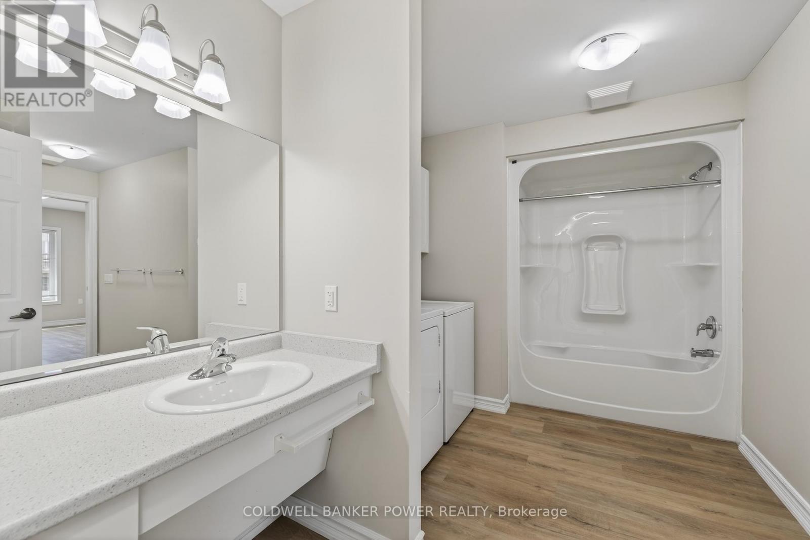 28 - 680 Commissioners Road W, London South (South M), Ontario  N6K 4T8 - Photo 22 - X12976738