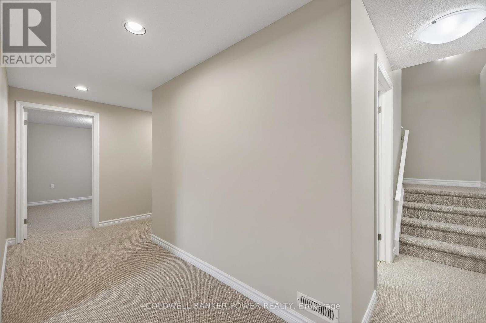 28 - 680 Commissioners Road W, London South (South M), Ontario  N6K 4T8 - Photo 25 - X12976738