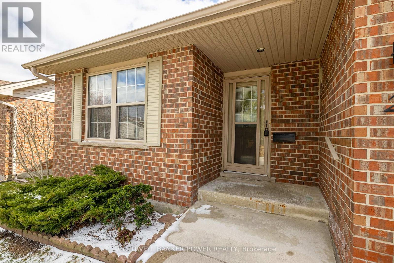 28 - 680 Commissioners Road W, London South (South M), Ontario  N6K 4T8 - Photo 3 - X12976738