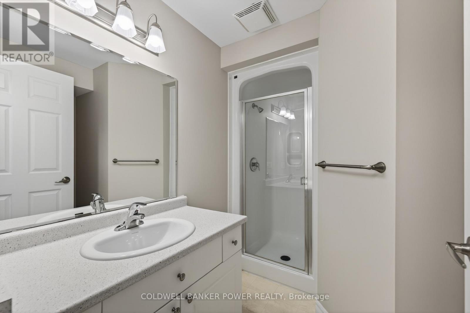 28 - 680 Commissioners Road W, London South (South M), Ontario  N6K 4T8 - Photo 32 - X12976738