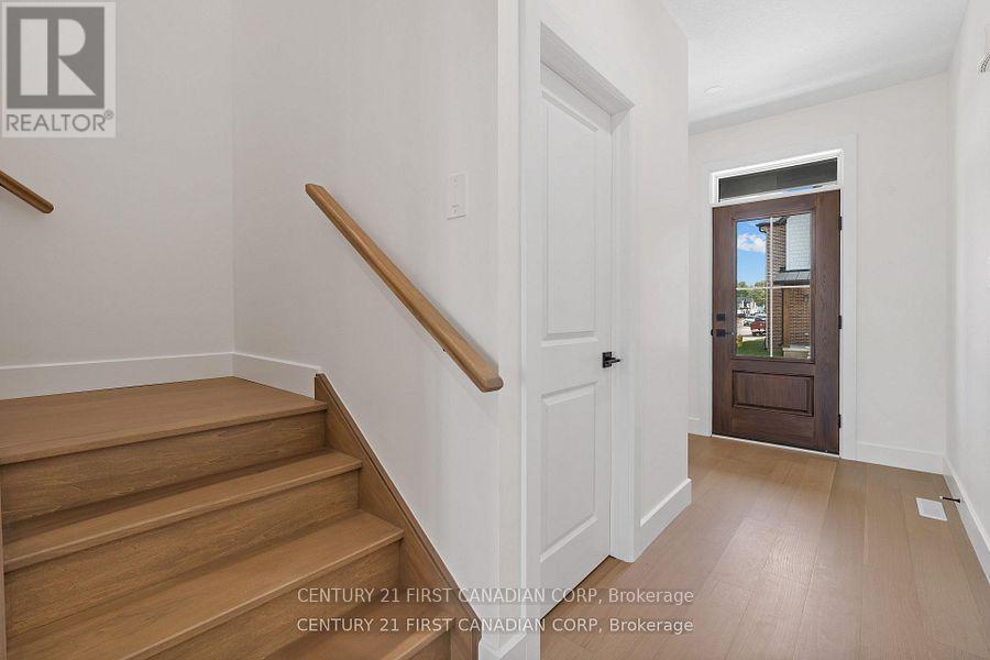 147-23(30) Scotts Drive, Lucan Biddulph, Ontario  N0M 2J0 - Photo 10 - X12976766