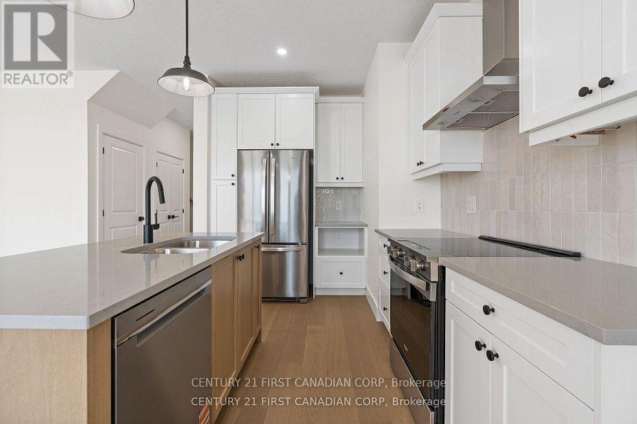 147-23(30) Scotts Drive, Lucan Biddulph, Ontario  N0M 2J0 - Photo 16 - X12976766