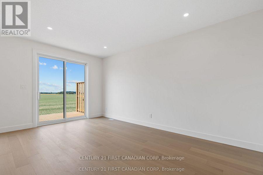 147-23(30) Scotts Drive, Lucan Biddulph, Ontario  N0M 2J0 - Photo 20 - X12976766