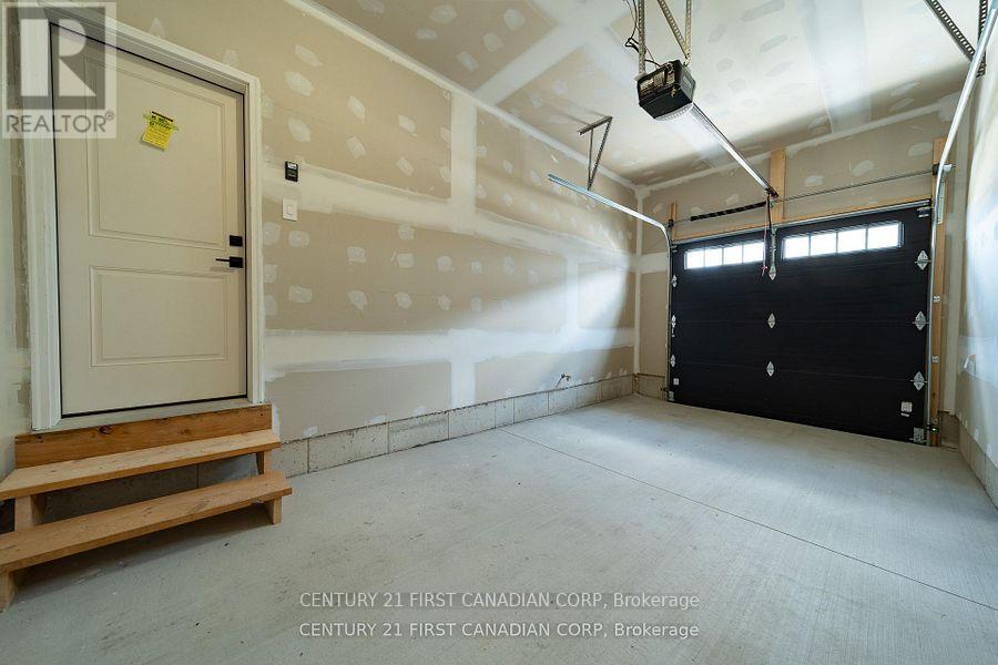 147-23(30) Scotts Drive, Lucan Biddulph, Ontario  N0M 2J0 - Photo 34 - X12976766