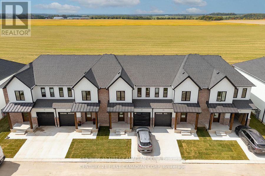 147-23(30) Scotts Drive, Lucan Biddulph, Ontario  N0M 2J0 - Photo 4 - X12976766